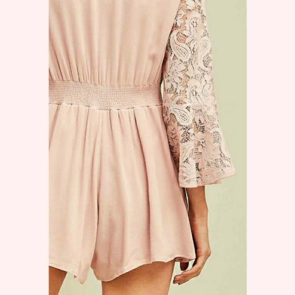 Entro Blush Lace Romper - Picture 2 of 7